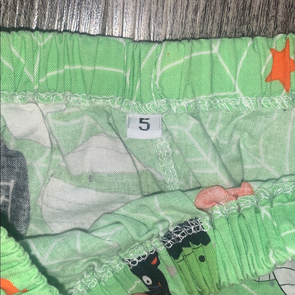 Halloween Skirt - Kids / Girls size 5 - Picture 4 of 5